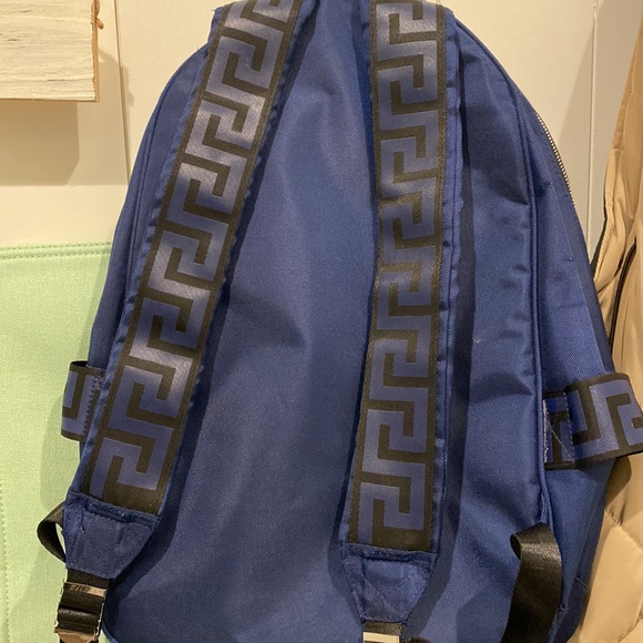 Versace backpack - Picture 3 of 4